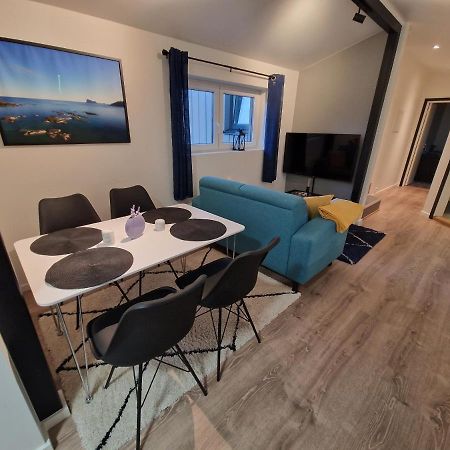 Northern Living 1 Room With Shared Bathroom Tromso Luaran gambar