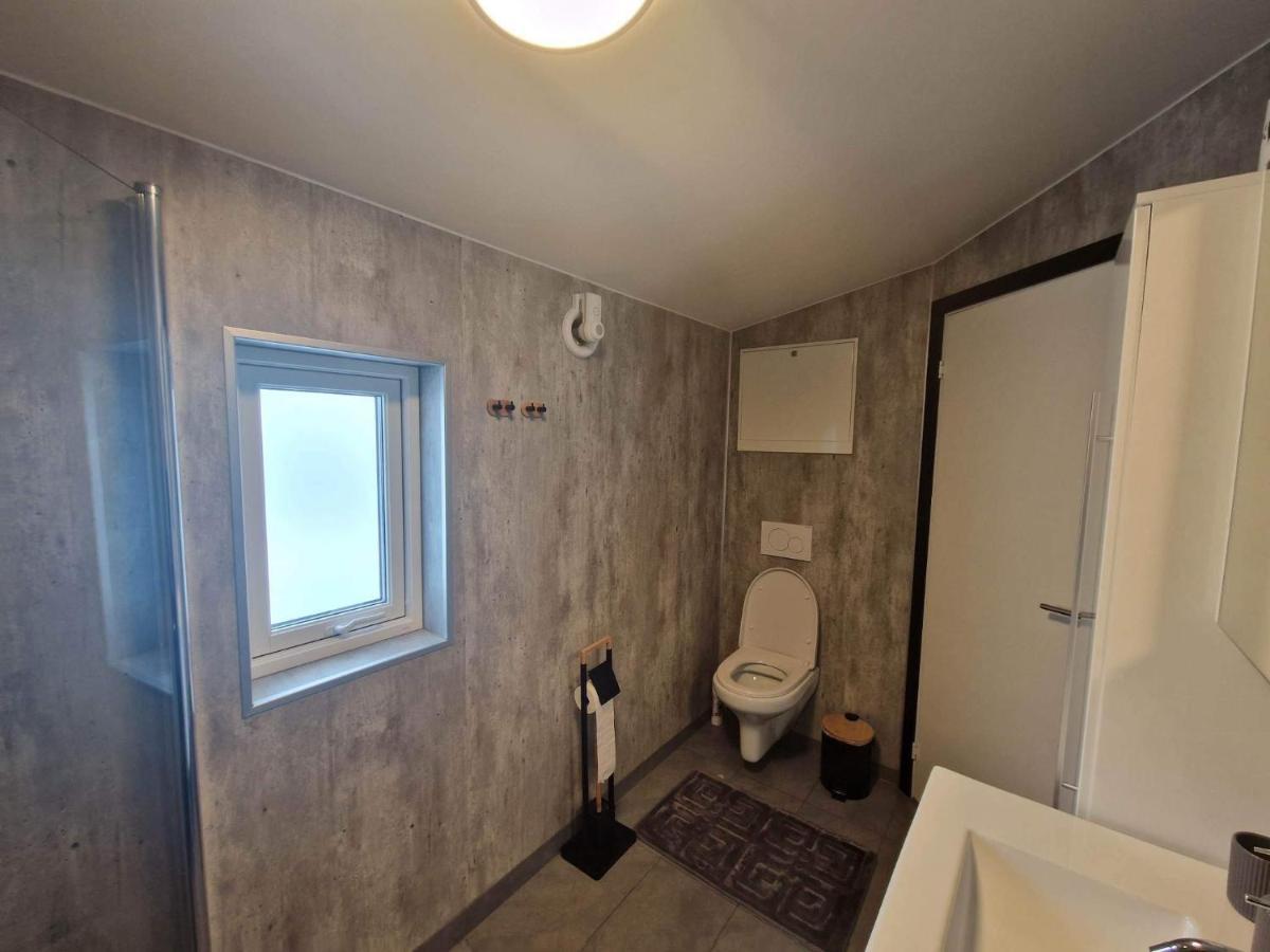 Northern Living 1 Room With Shared Bathroom Tromso Luaran gambar